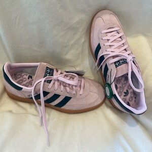 NWT in box ADIDAS Handball Spezial Clear Pink Arctic Night Women’s US 8